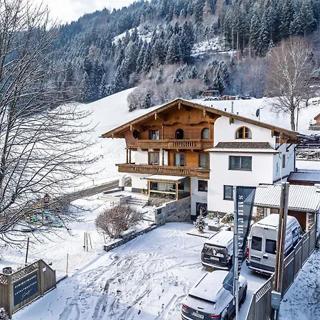 Zimmermanns - Alpine Living Appartamento Kaltenbach